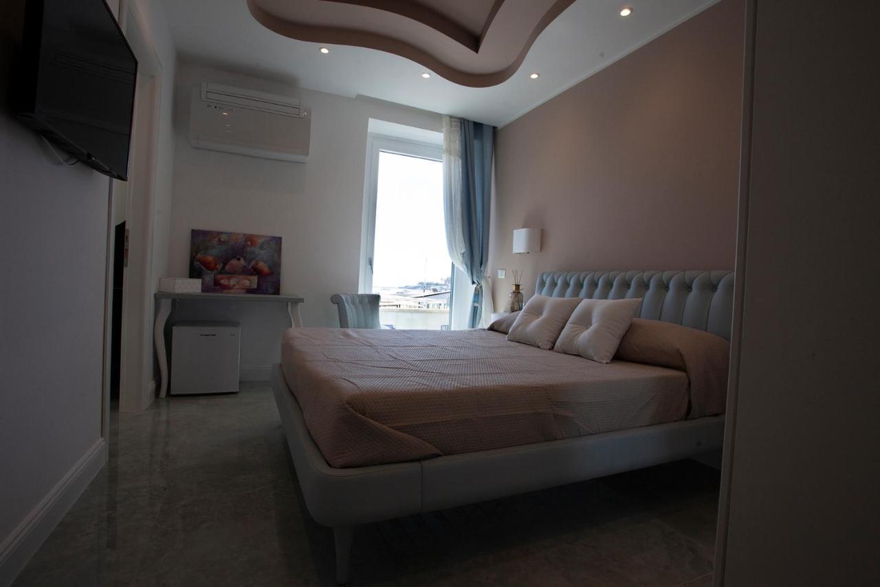 فندق Cavalieri D'Oro Luxury House آنسيو المظهر الخارجي الصورة