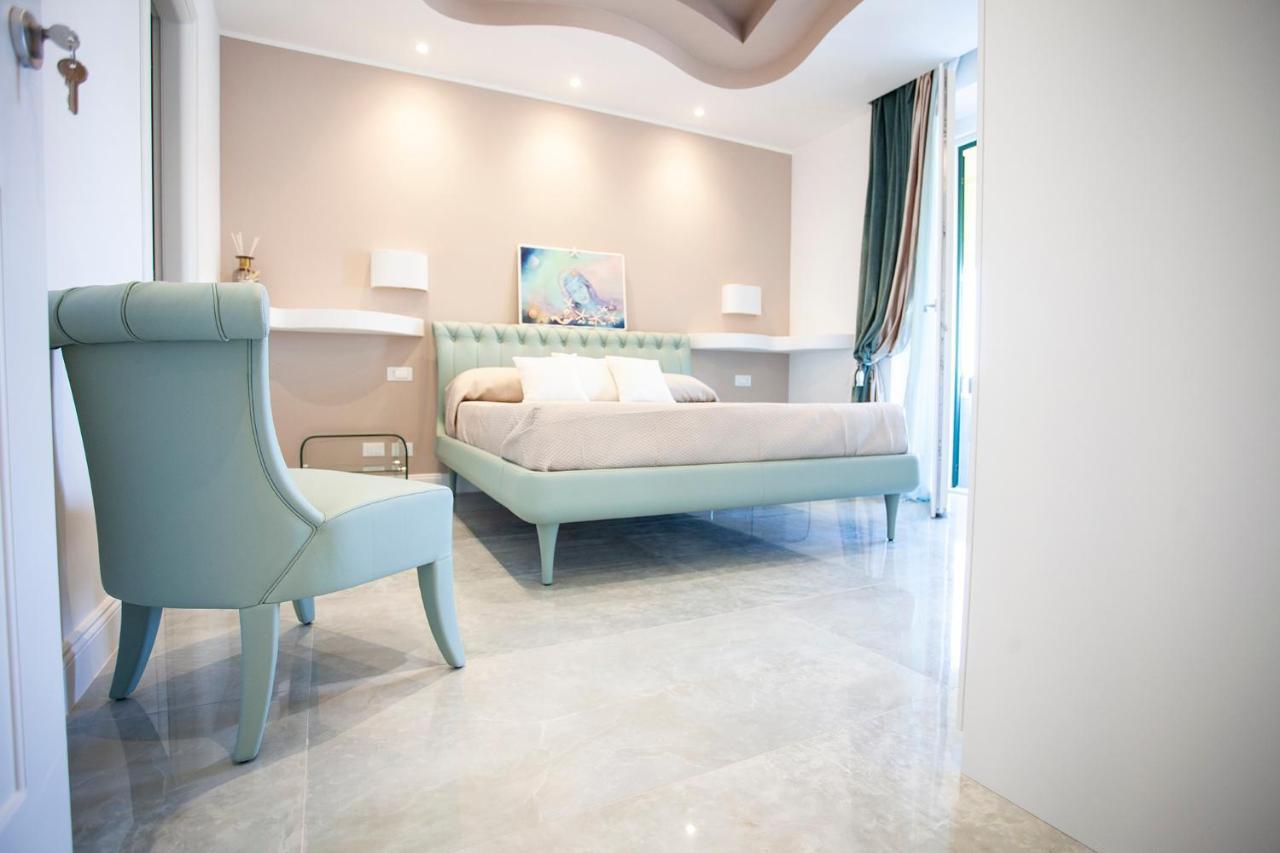 فندق Cavalieri D'Oro Luxury House آنسيو المظهر الخارجي الصورة