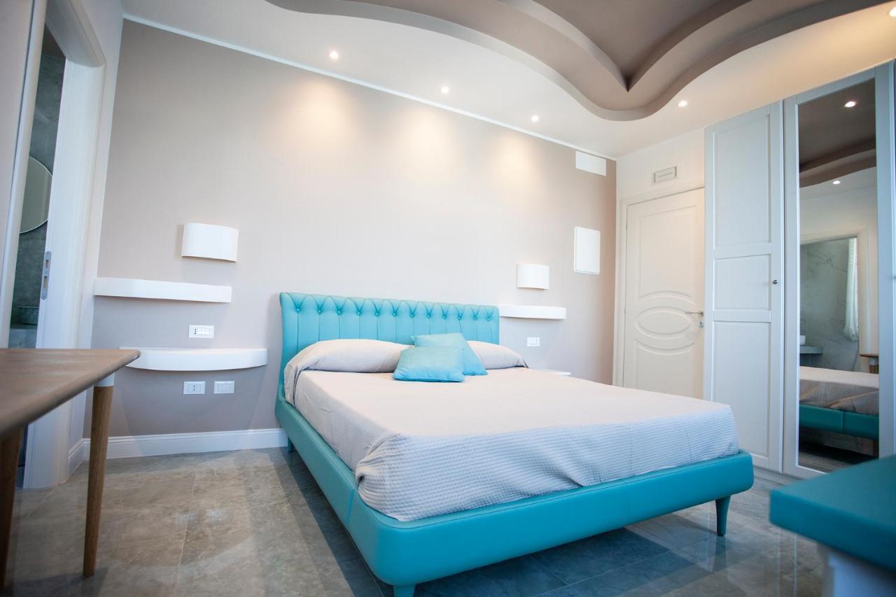 فندق Cavalieri D'Oro Luxury House آنسيو المظهر الخارجي الصورة