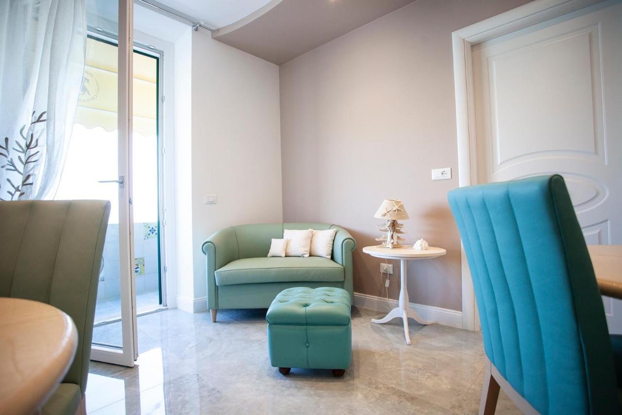 فندق Cavalieri D'Oro Luxury House آنسيو المظهر الخارجي الصورة